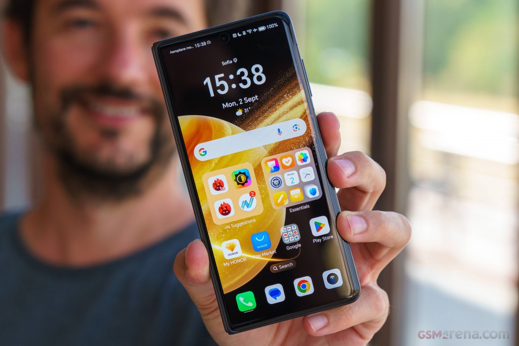 Honor Magic V3 hands-on photo 32