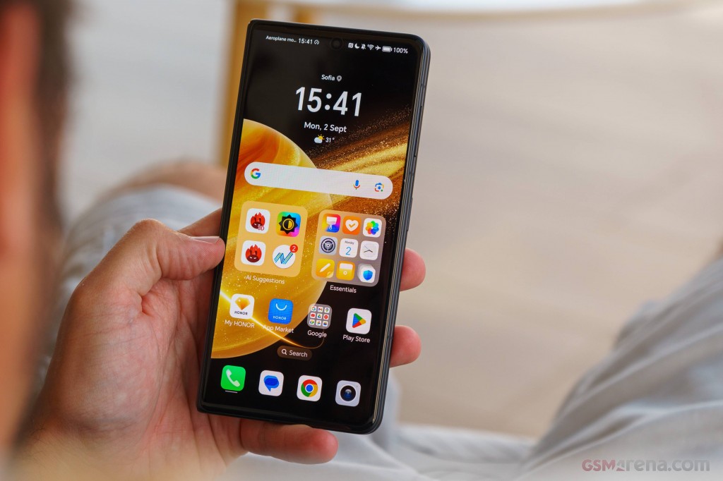 Honor Magic V3 hands-on photo 36
