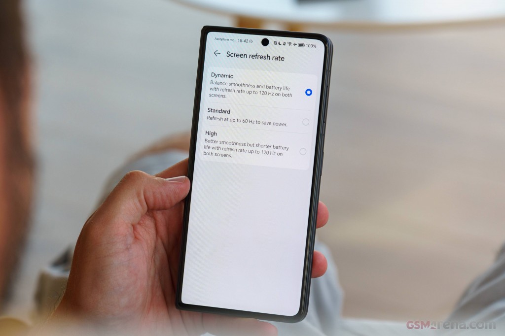 Honor Magic V3 hands-on photo 37