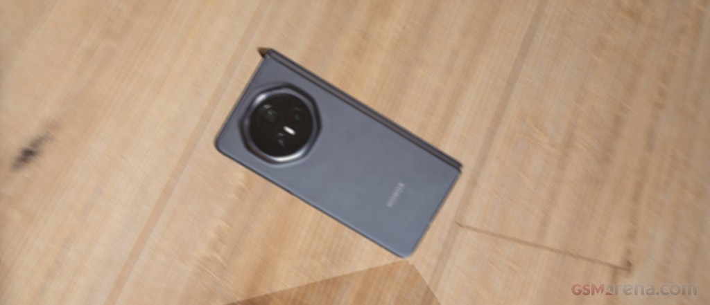 Honor Magic V3 hands-on photo 49