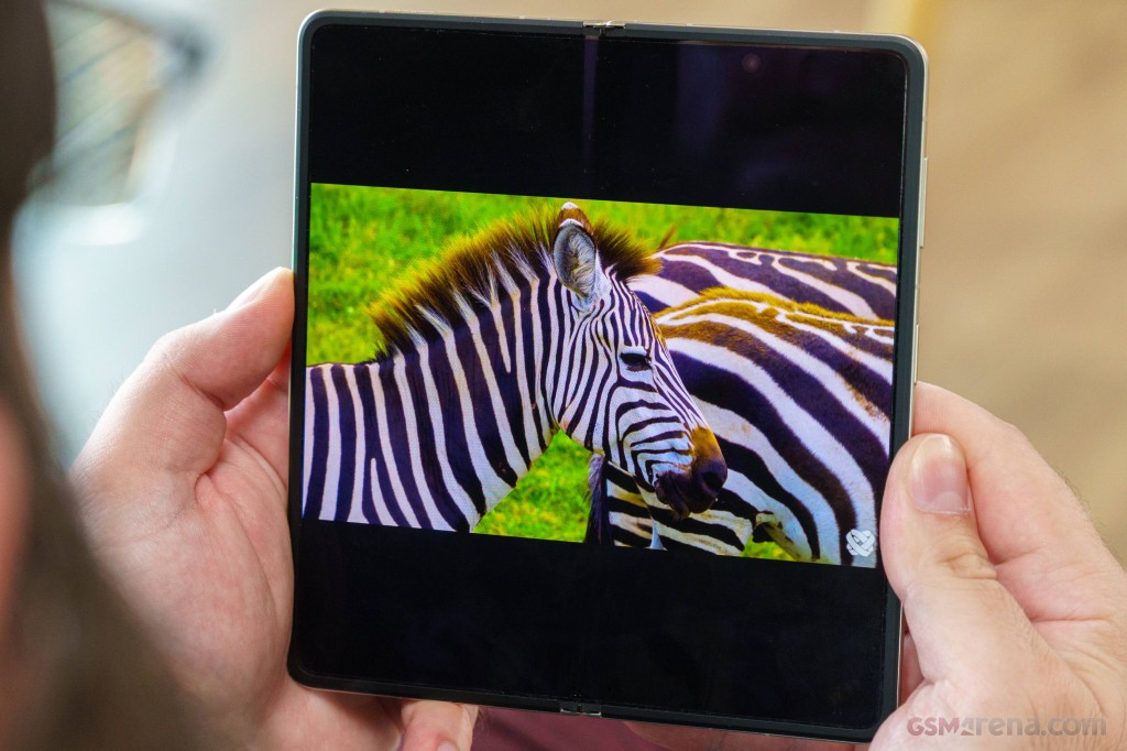 Honor Magic V5 hands-on photo 36