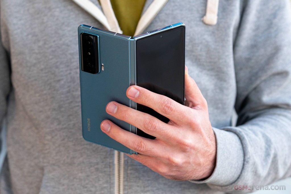 Honor Magic Vs hands-on photo 16