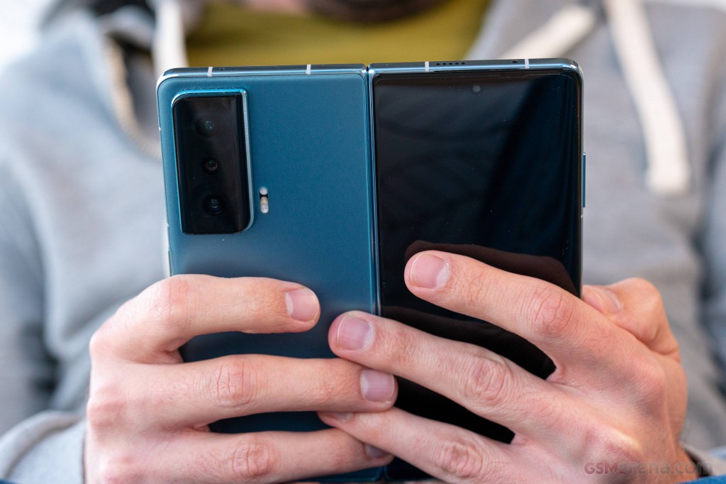 Honor Magic Vs hands-on photo 18