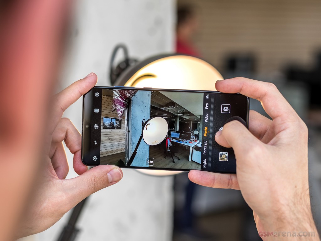 Huawei Mate 20 hands-on photo 5