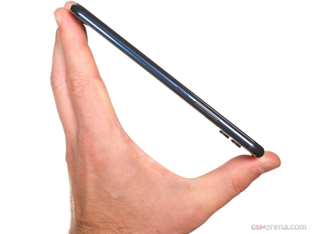 Huawei Mate 20 lite hands-on photo 13