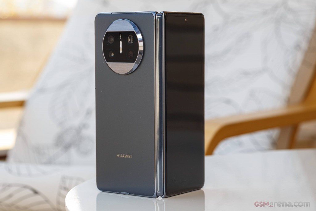 Huawei Mate X3 hands-on photo 4