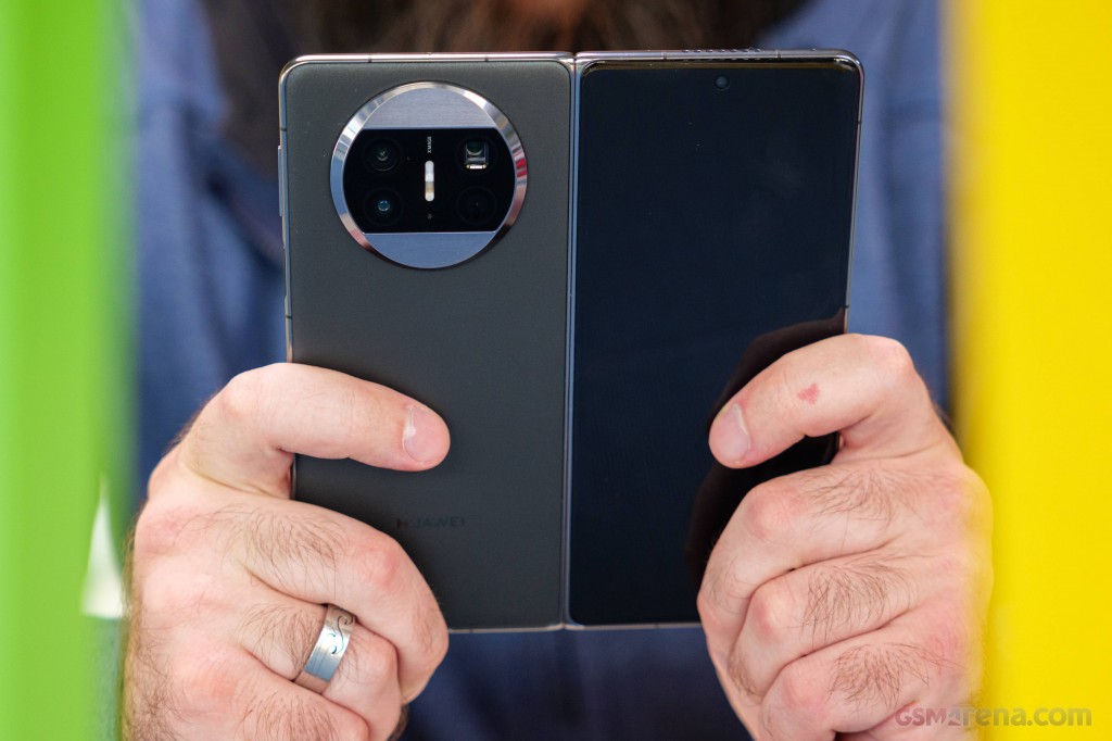Huawei Mate X3 hands-on photo 28