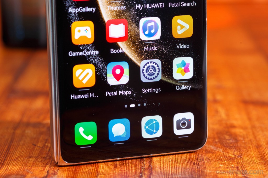 Huawei Mate X6 hands-on photo 11