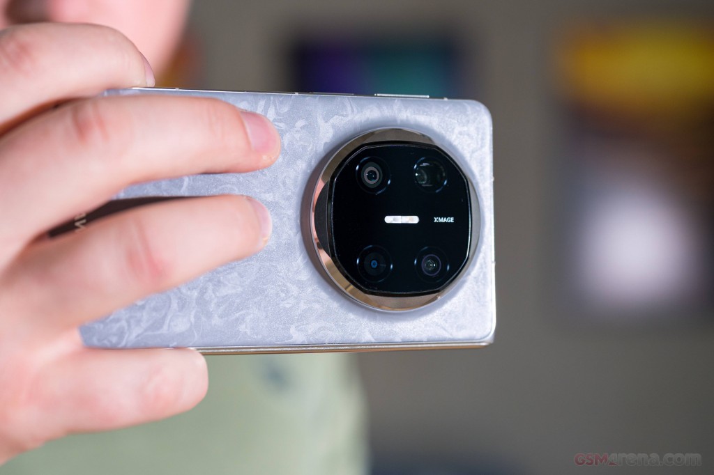 Huawei Mate X6 hands-on photo 19