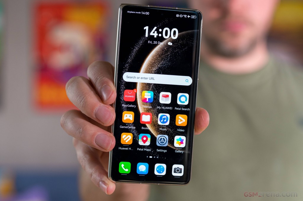 Huawei Mate X6 hands-on photo 21