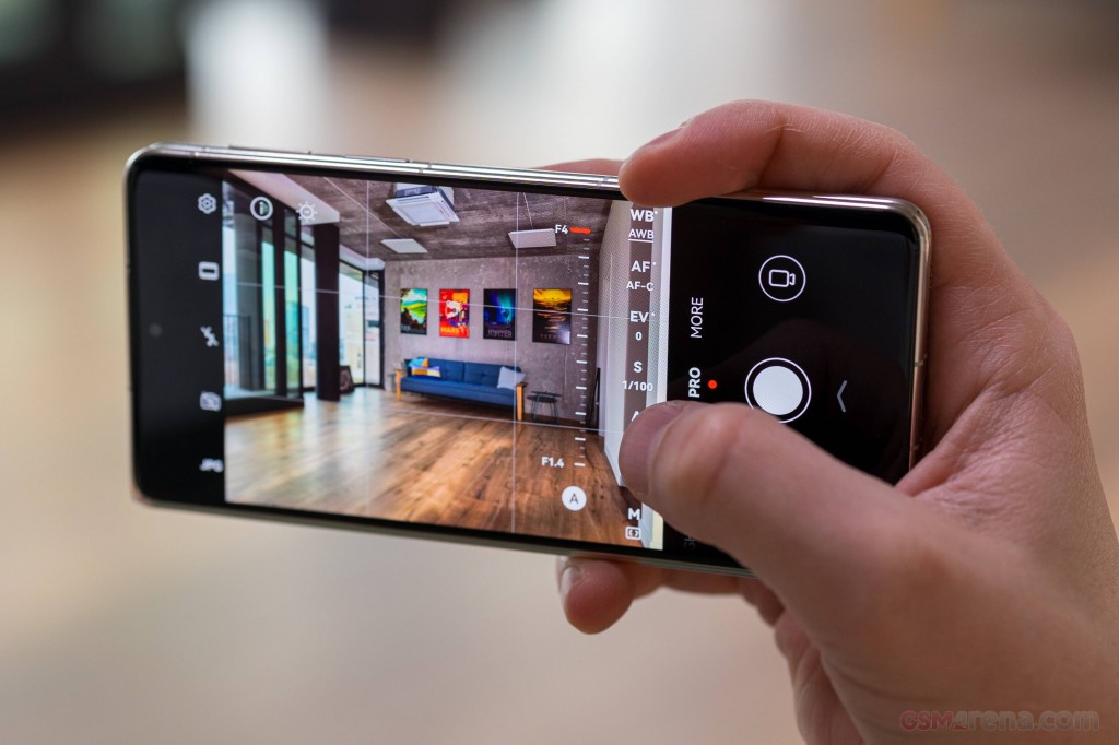 Huawei Mate X6 hands-on photo 30