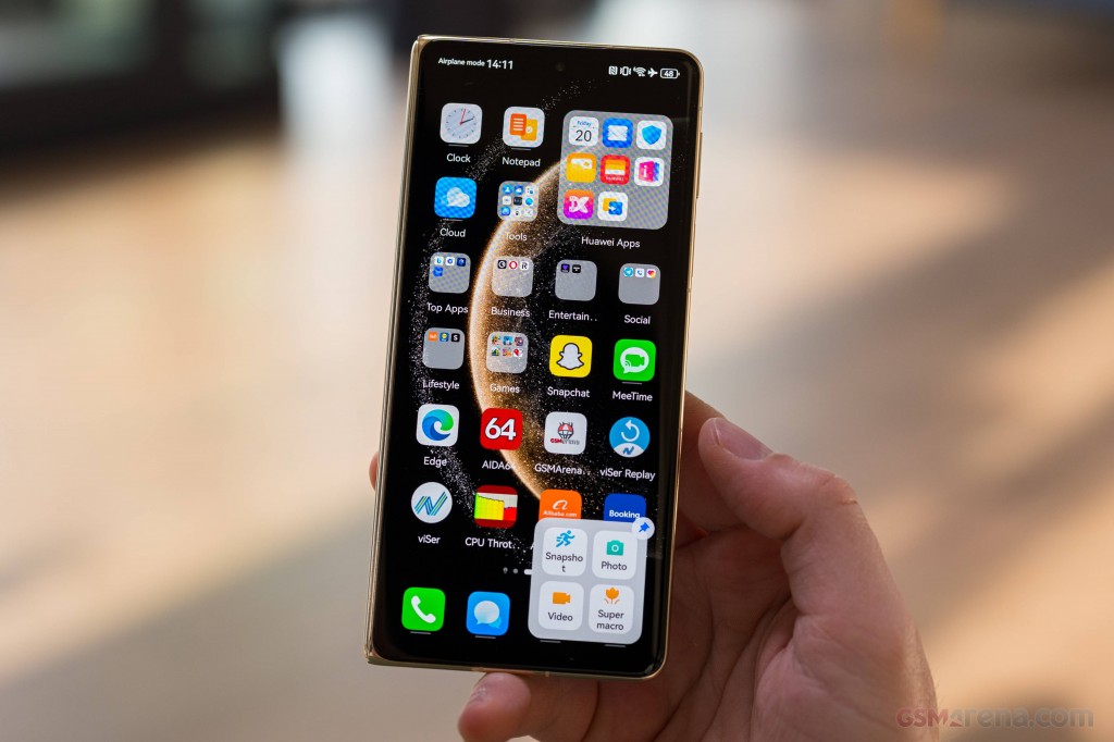 Huawei Mate X6 hands-on photo 44