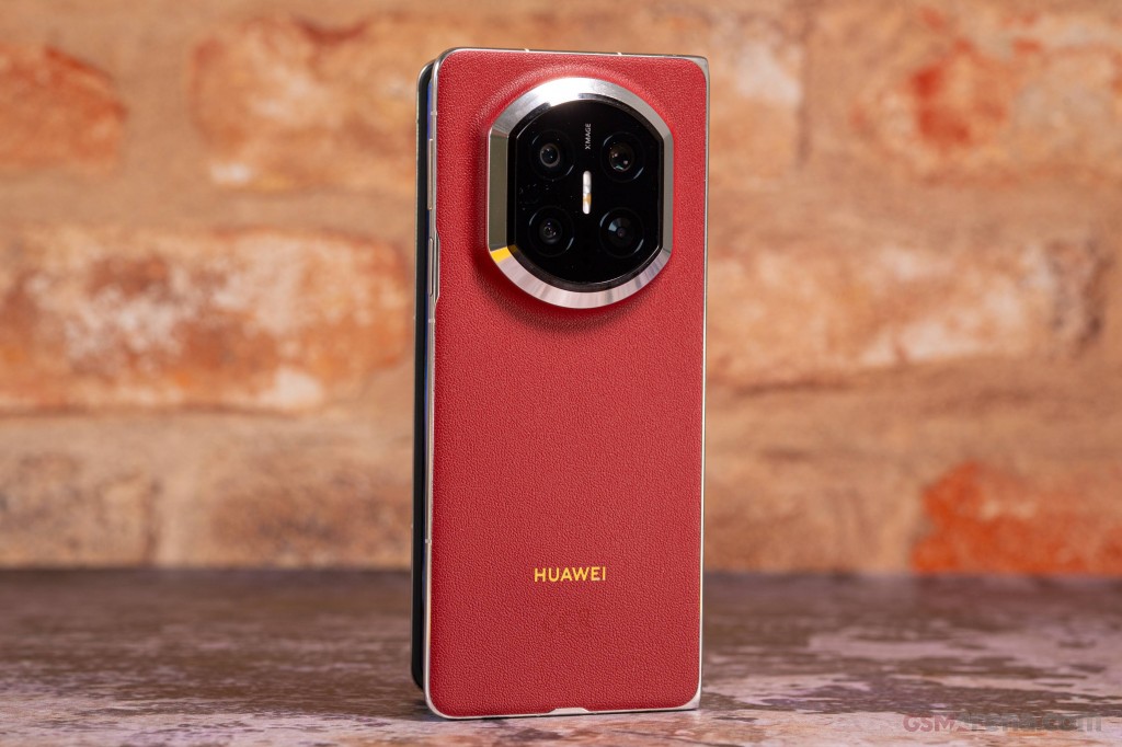 Huawei Mate X7 hands-on photo 6