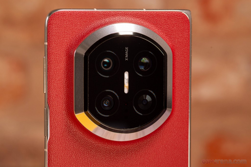 Huawei Mate X7 hands-on photo 13