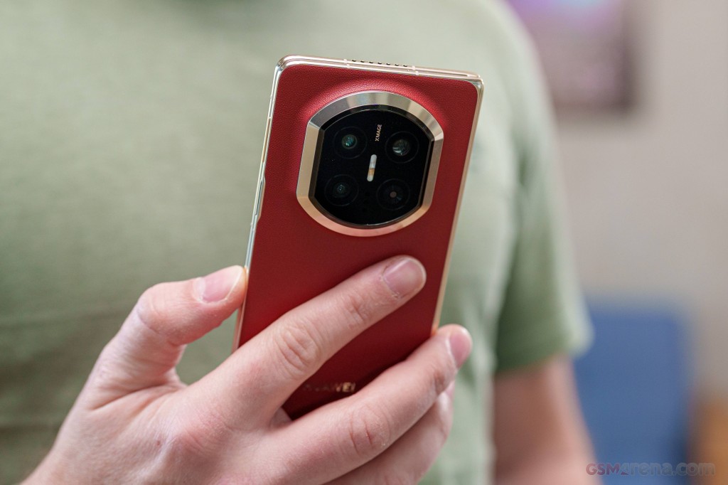 Huawei Mate X7 hands-on photo 22