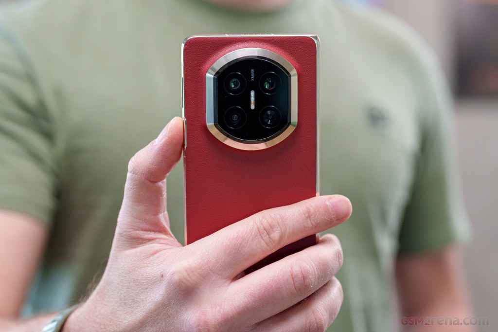 Huawei Mate X7 hands-on photo 23