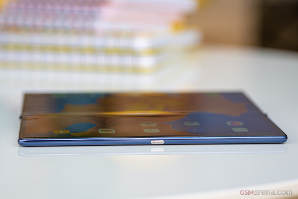 Huawei Mate Xs hands-on photo 7