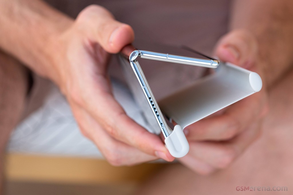 Huawei Mate Xs 2 hands-on photo 8