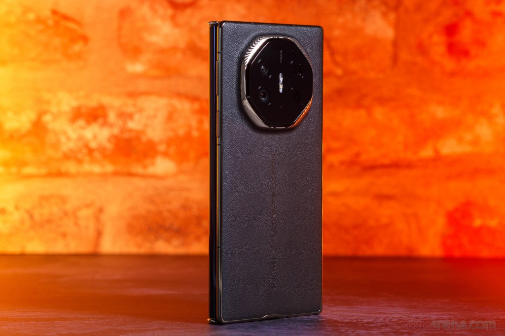 Huawei Mate XT Ultimate hands-on photo 3