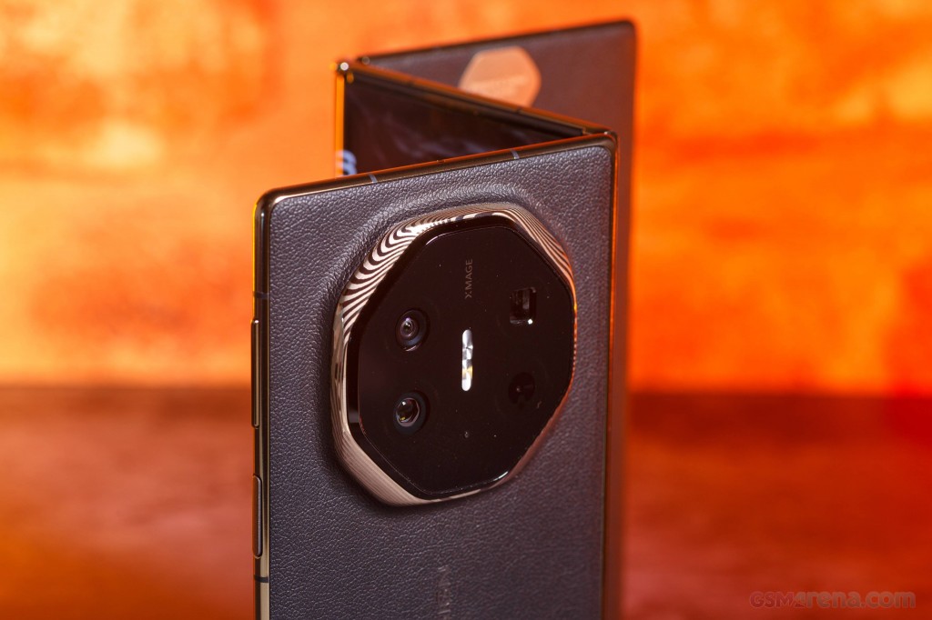 Huawei Mate XT Ultimate hands-on photo 11
