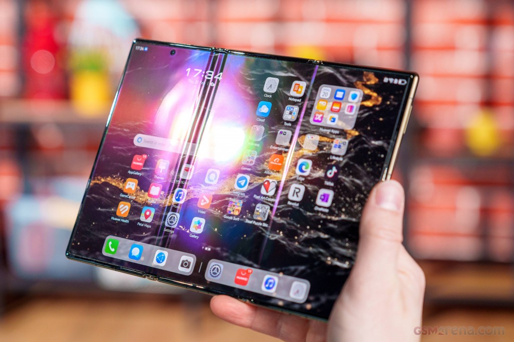 Huawei Mate XT Ultimate hands-on photo 29