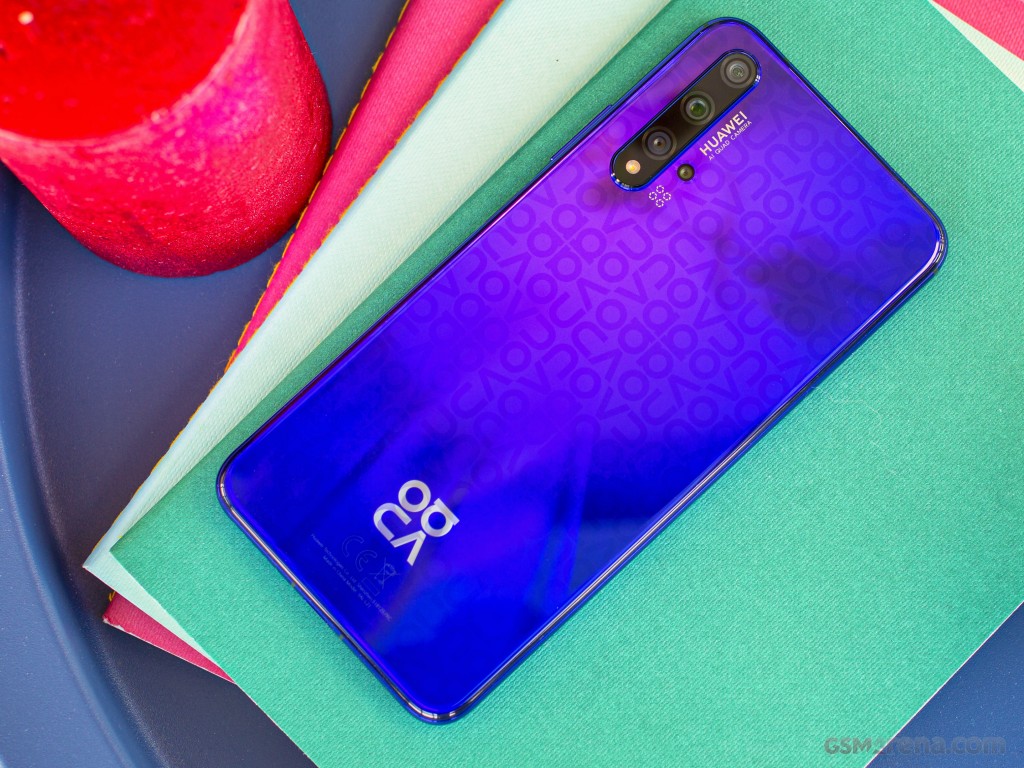 Huawei nova 5T hands-on photo 2