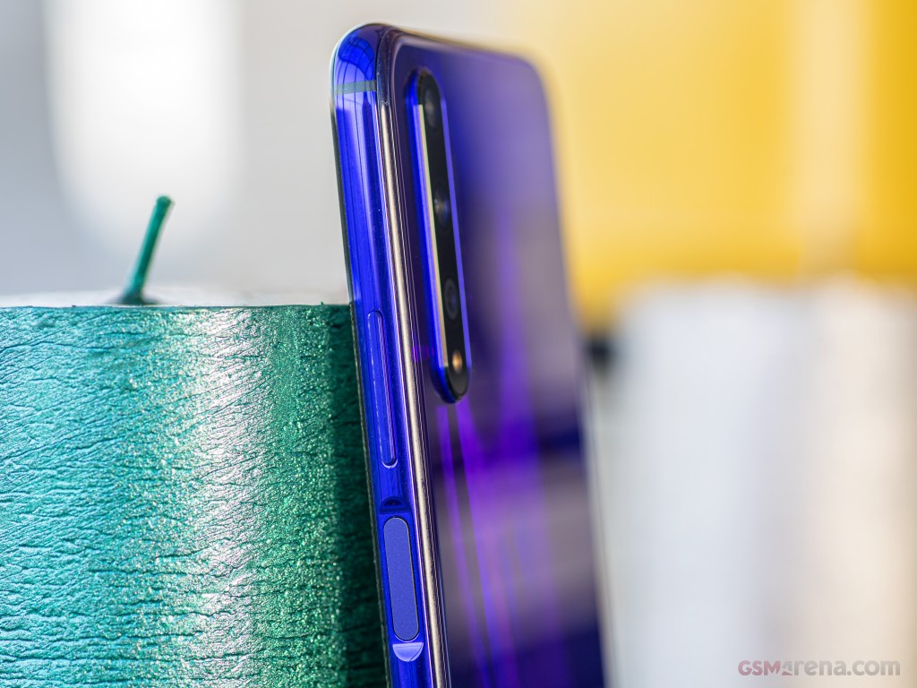 Huawei nova 5T hands-on photo 6