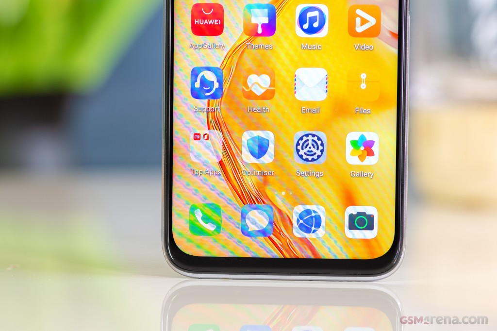 Huawei P40 lite hands-on photo 5