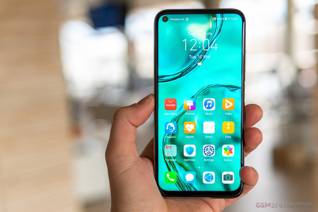 Huawei P40 lite hands-on photo 15