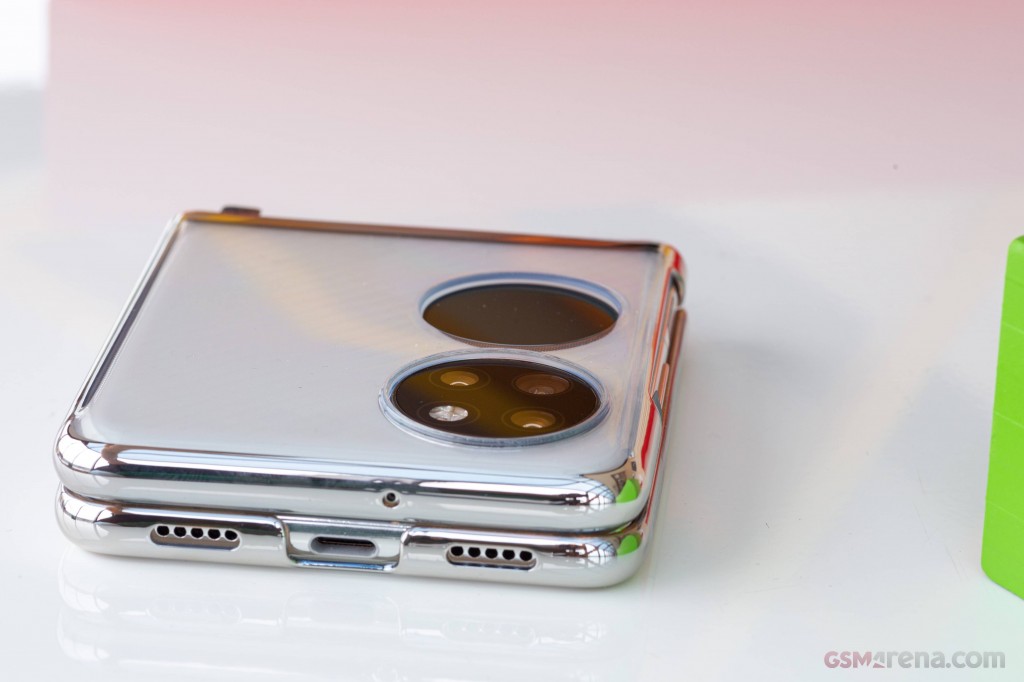 Huawei P50 Pocket hands-on photo 20