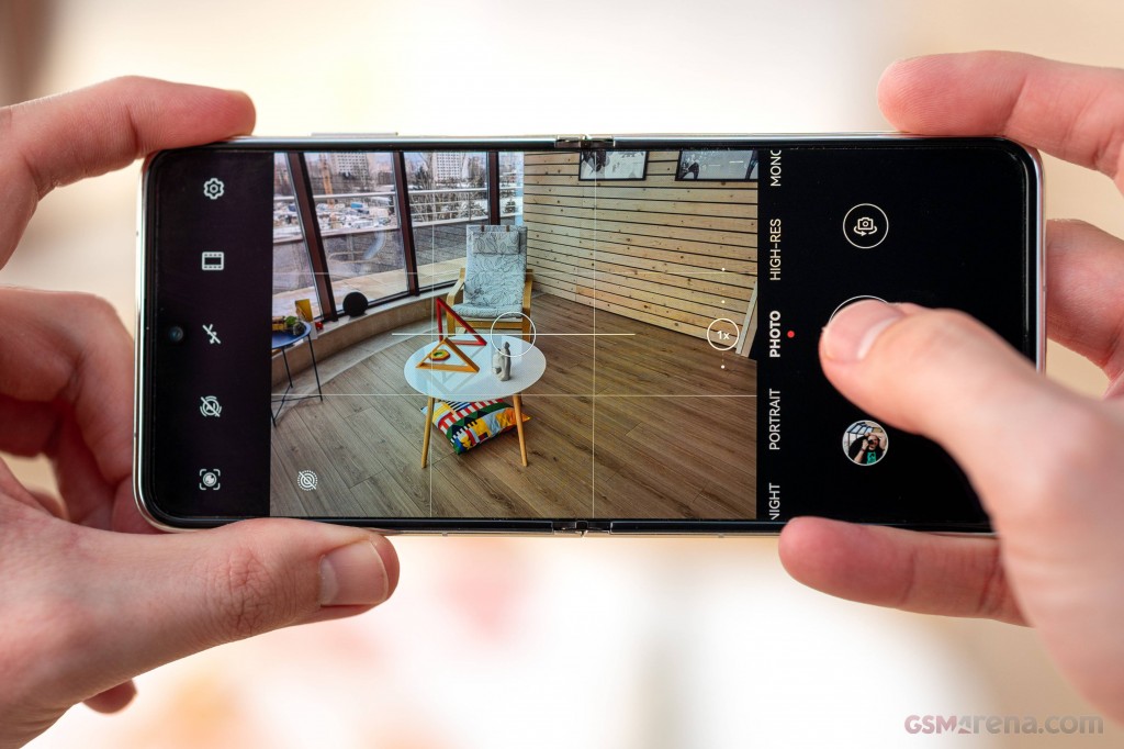 Huawei P50 Pocket hands-on photo 28