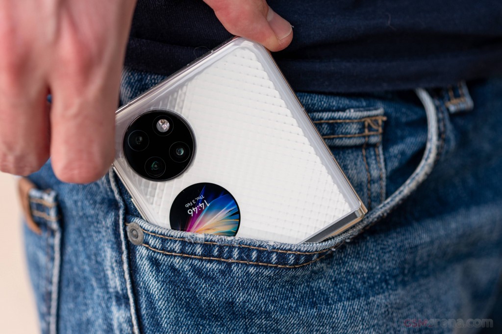 Huawei P50 Pocket hands-on photo 29