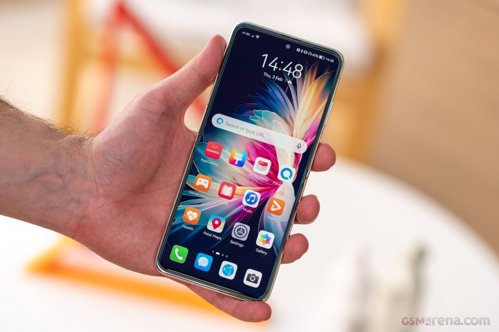 Huawei P50 Pocket hands-on photo 32