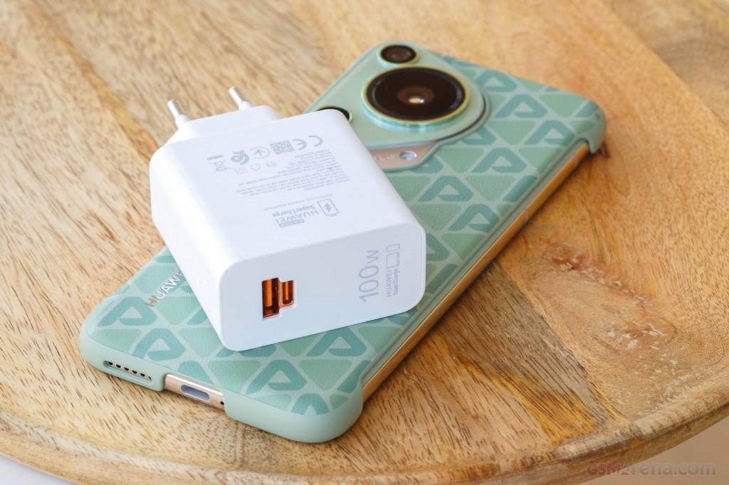 Huawei Pura 70 Ultra hands-on photo 2