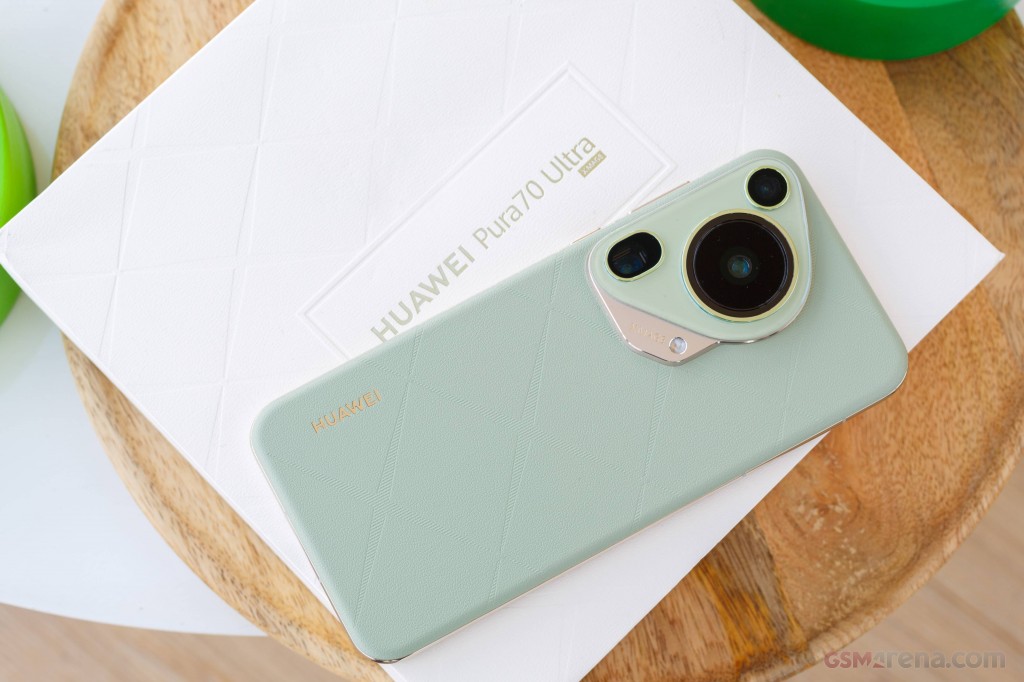 Huawei Pura 70 Ultra hands-on photo 3