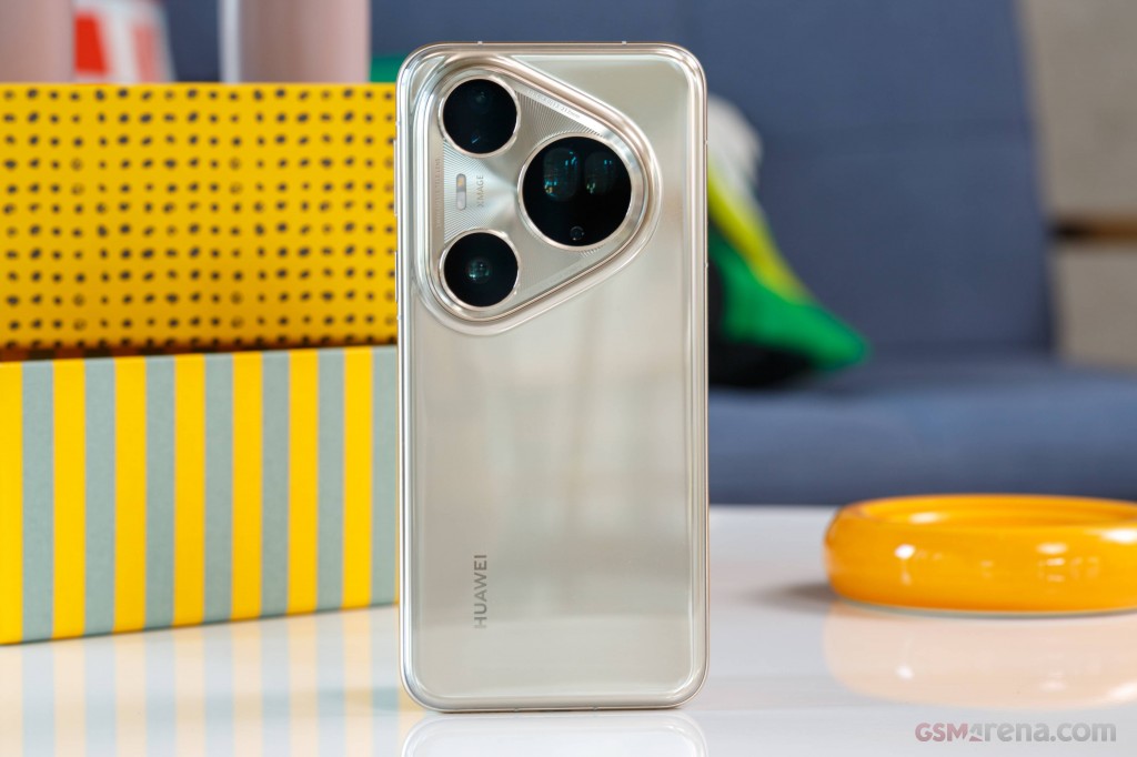 Huawei Pura 80 Ultra hands-on photo 3