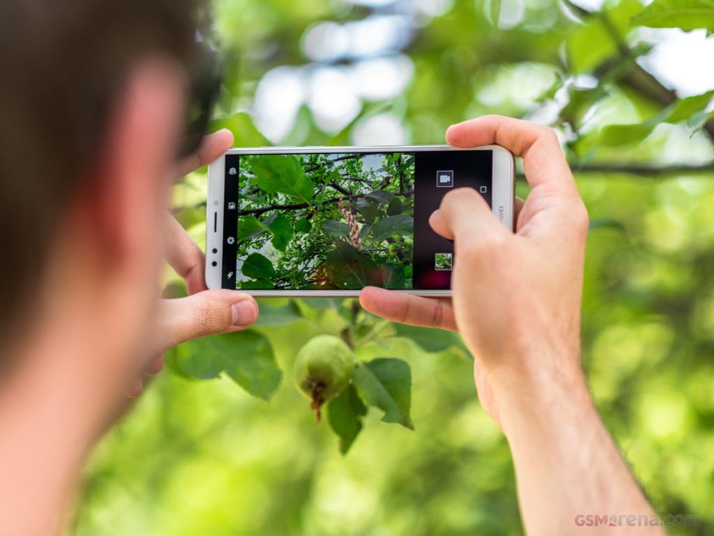 Huawei Y7 Prime (2018) hands-on photo 3