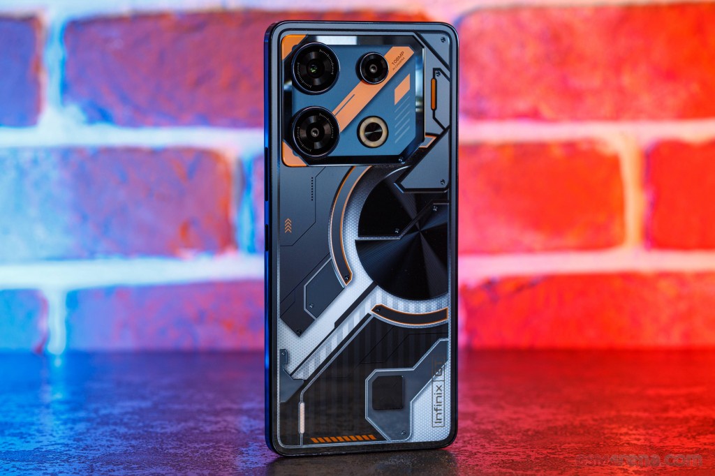 Infinix GT 10 Pro hands-on photo 4