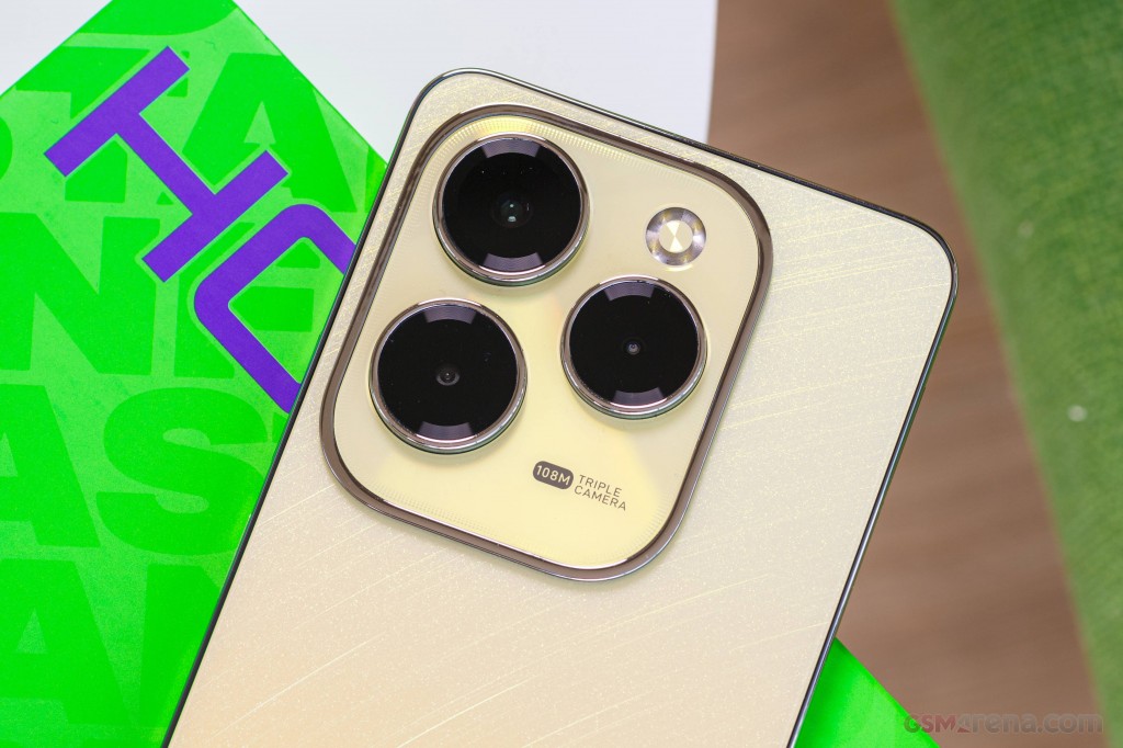 Infinix Hot 40 Pro hands-on photo 8