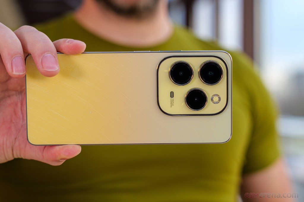 Infinix Hot 40 Pro hands-on photo 18