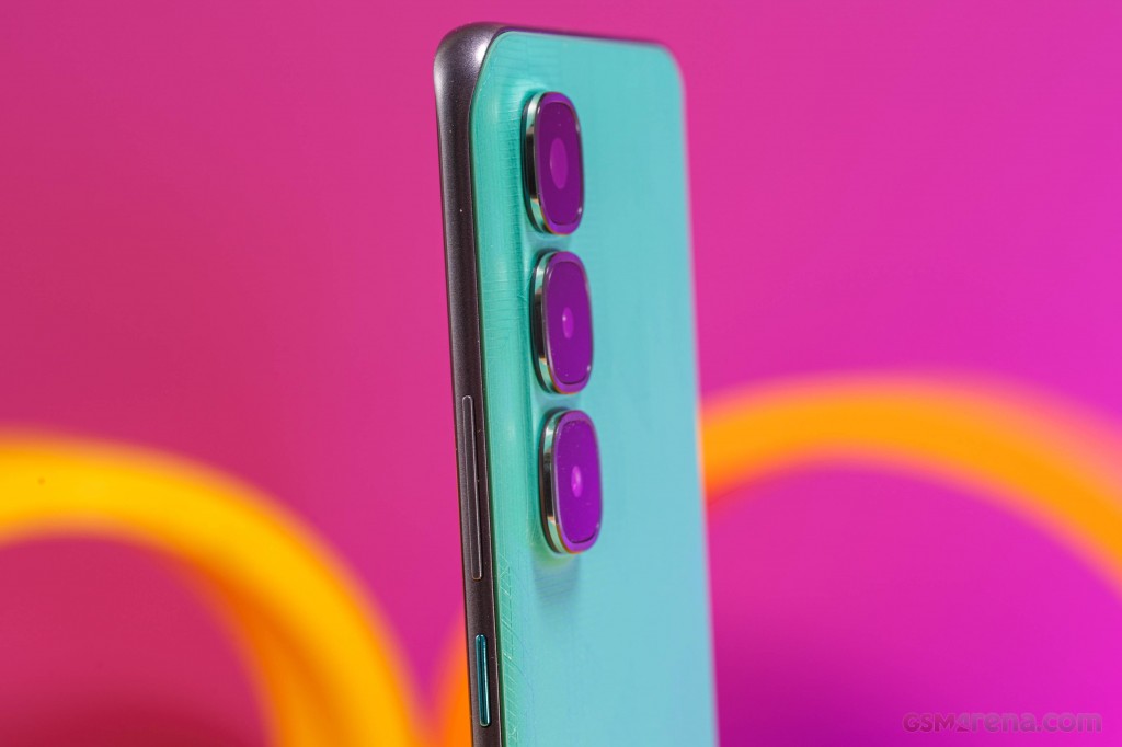 Infinix Hot 60 Pro+ hands-on photo 9