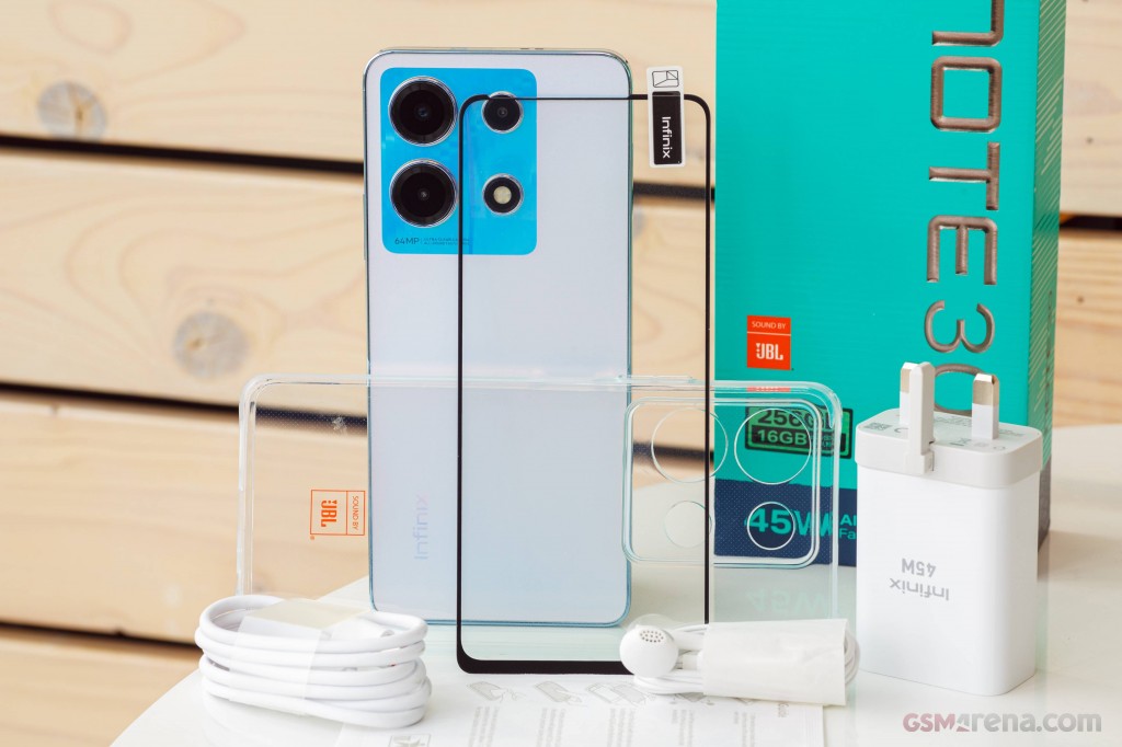 Infinix Note 30 hands-on photo 1