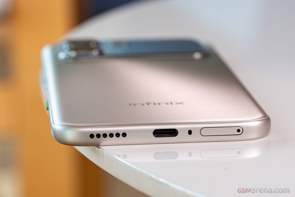Infinix Note Edge hands-on photo 4