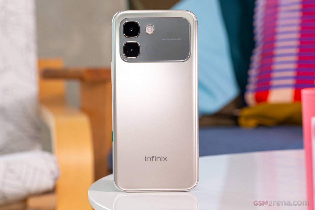 Infinix Note Edge hands-on photo 9