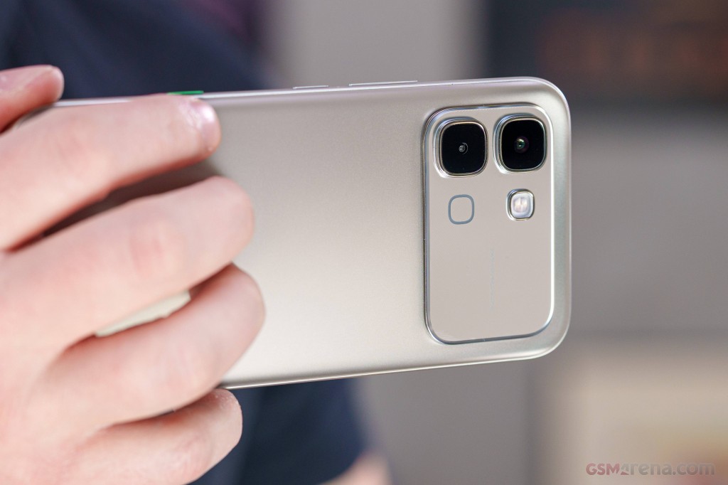Infinix Note Edge hands-on photo 28