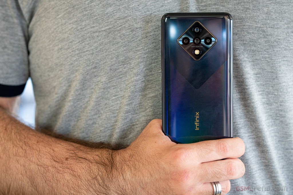 Infinix Zero 8 hands-on photo 23