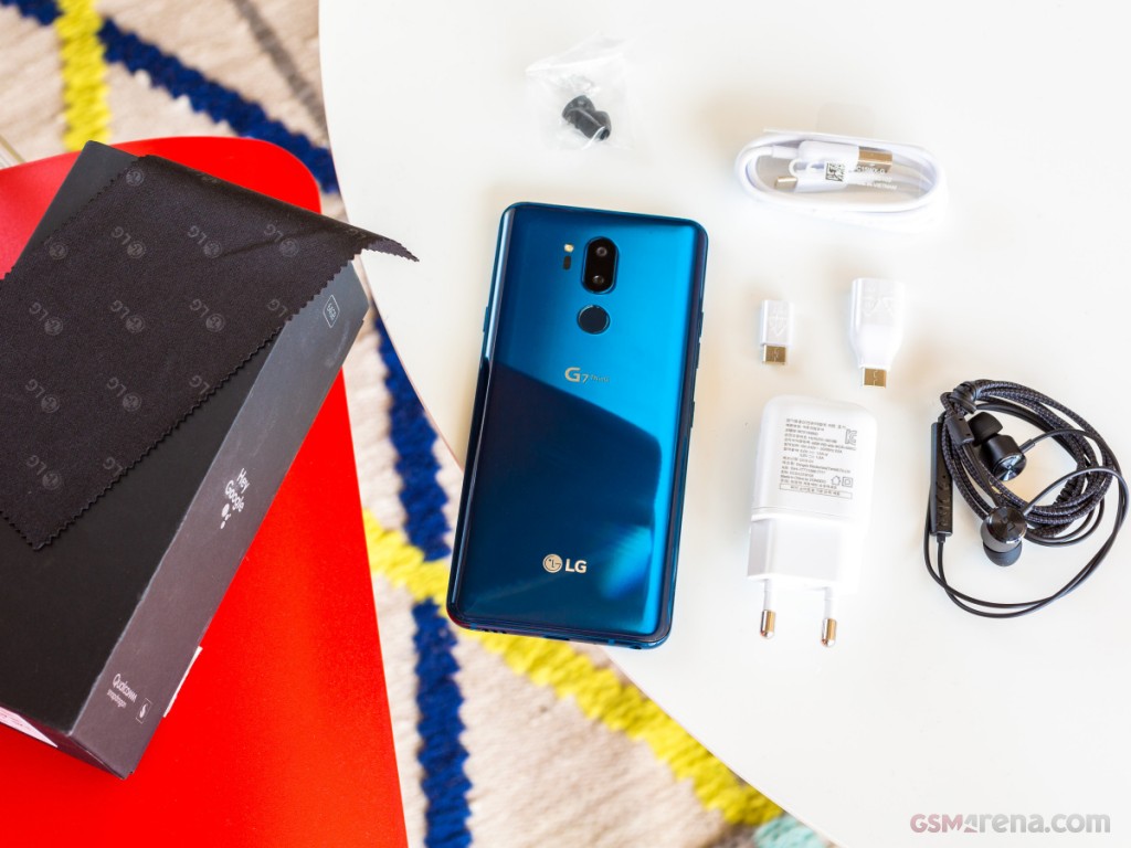 LG G7 ThinQ hands-on photo 1