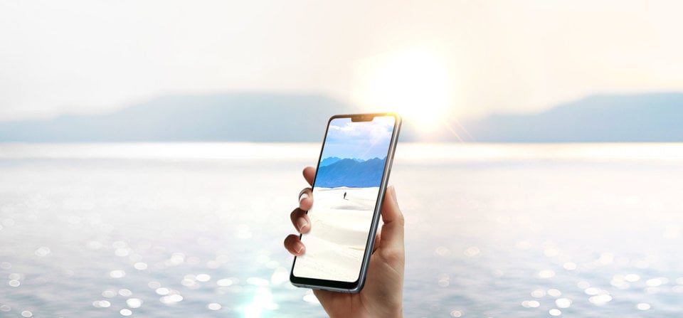 LG G7 ThinQ view 14
