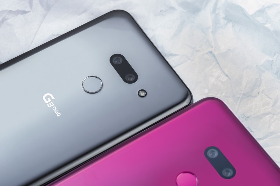 LG G8 ThinQ view 12