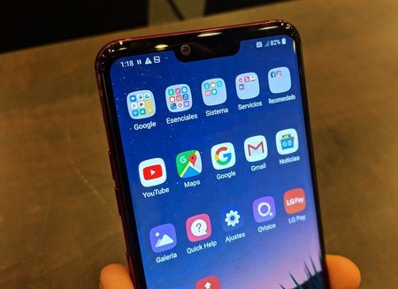 LG G8 ThinQ view 16